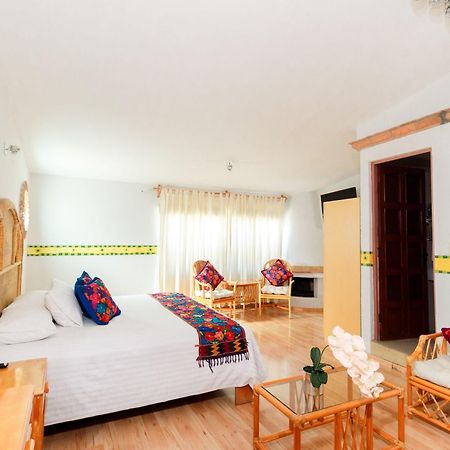 Hotel Hacienda Montesinos Morelia Zewnętrze zdjęcie